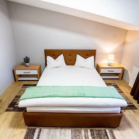 Casa Blum Ξενοδοχείο Lugoj Εξωτερικό φωτογραφία