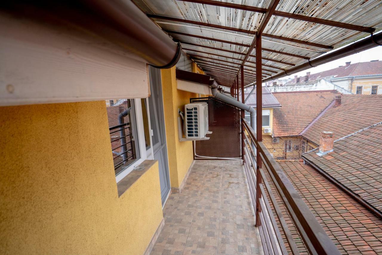 Casa Blum Ξενοδοχείο Lugoj Εξωτερικό φωτογραφία